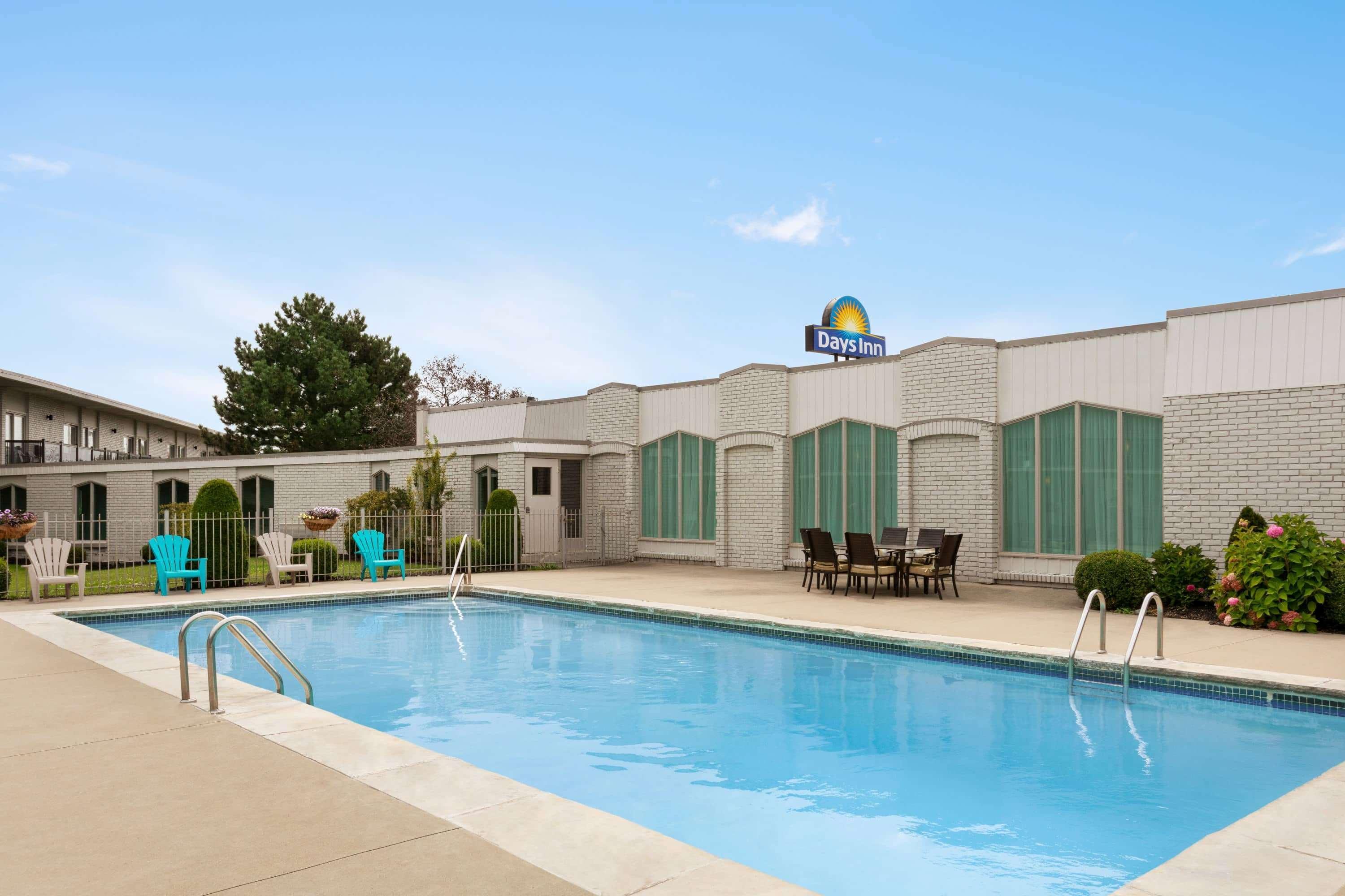 Days Inn By Wyndham Londra Dış mekan fotoğraf